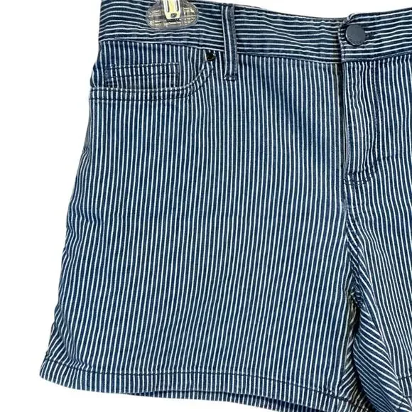 Calvin Klein Jeans Denim Shorts Sz 2 Blue White Pinstripe Mid-Rise Cotton Blend - Picture 9 of 10